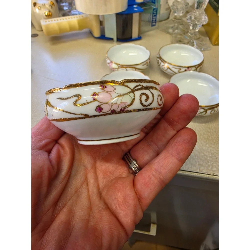 Vintage Hand Painted Japan Porcelain Nut Bowls Salt Cellars Gold Moriage Set 5